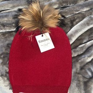 Beanie hat with fox fur Pom Pom